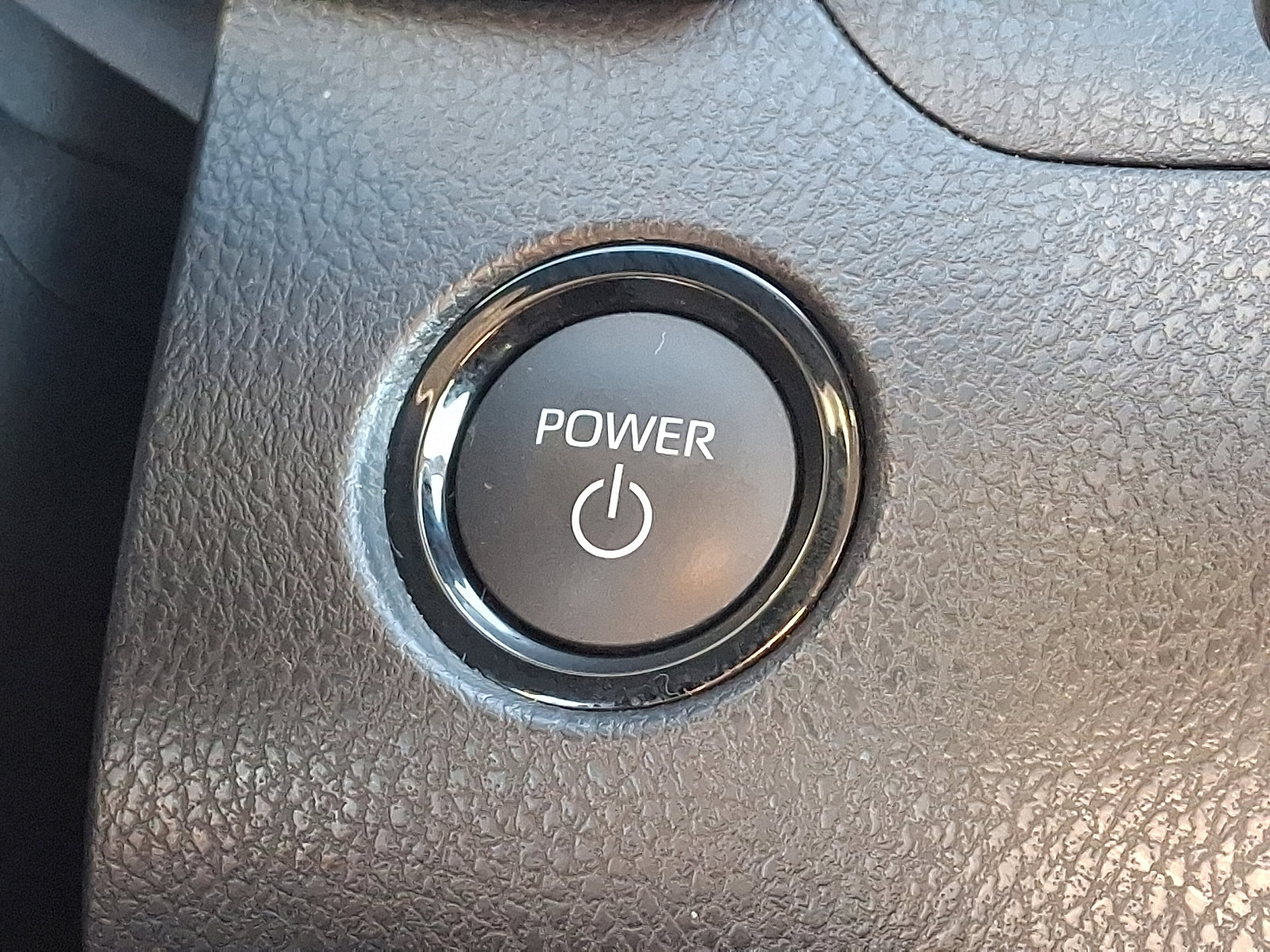 Certified 2025 Toyota Camry Hybrid image 22