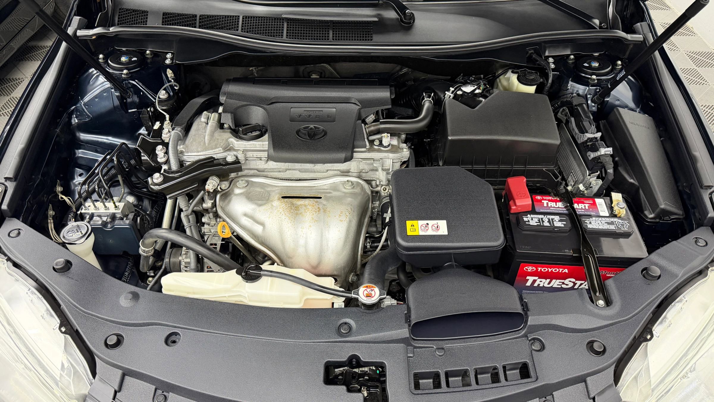 Used 2017 Toyota Camry LE image 22