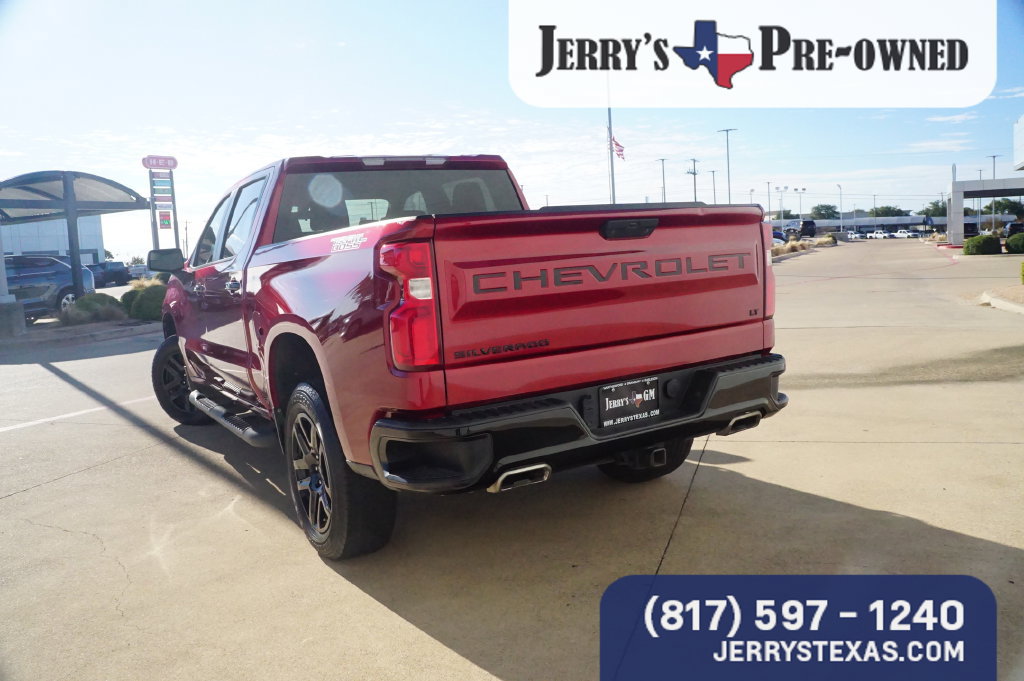 Used 2022 Chevrolet Silverado 1500 LT Trail Boss w/ Bed Protection Package AWD/4WD image 2