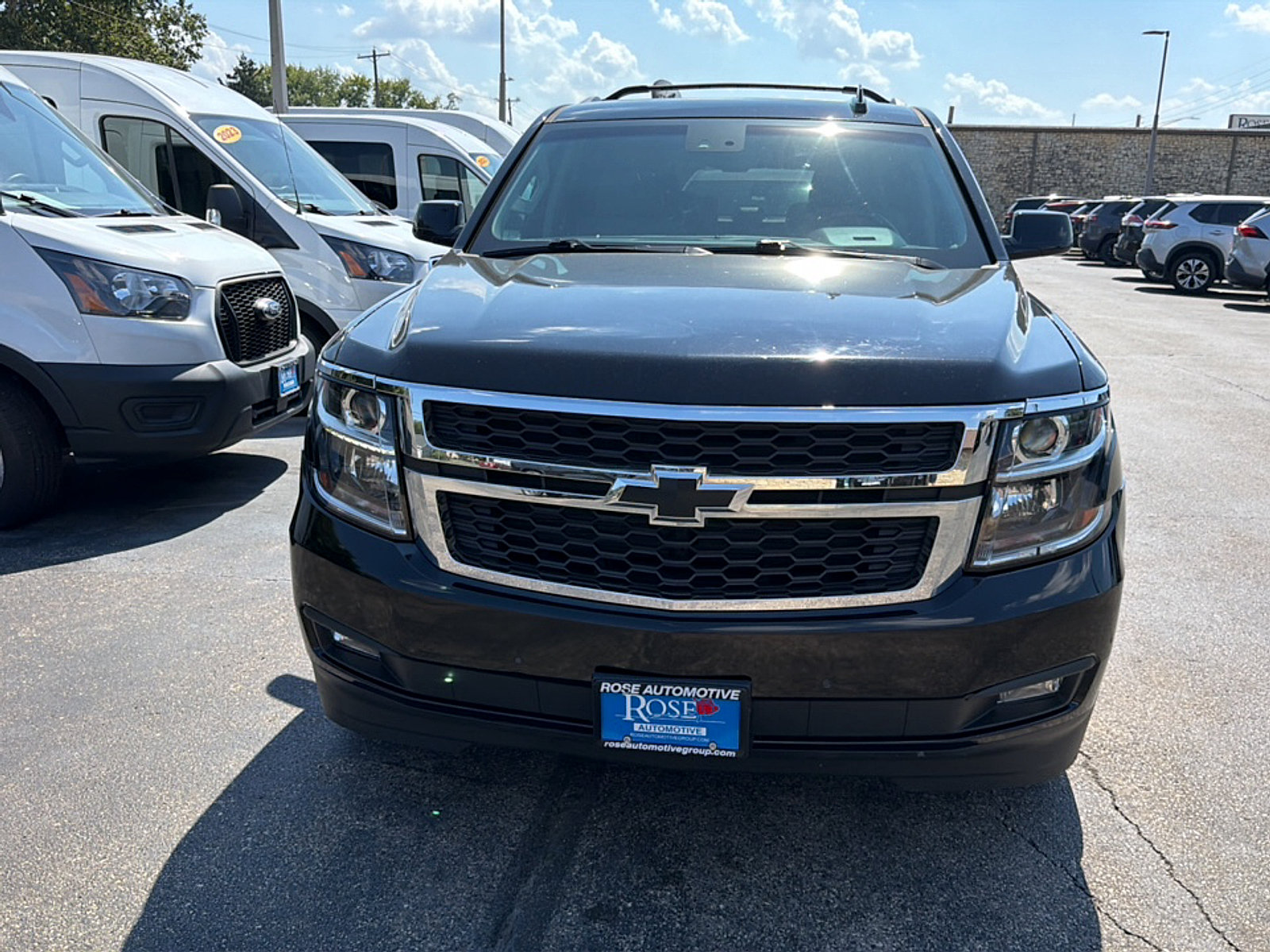 Used 2018 Chevrolet Tahoe LT w/ Luxury Package AWD/4WD image 2