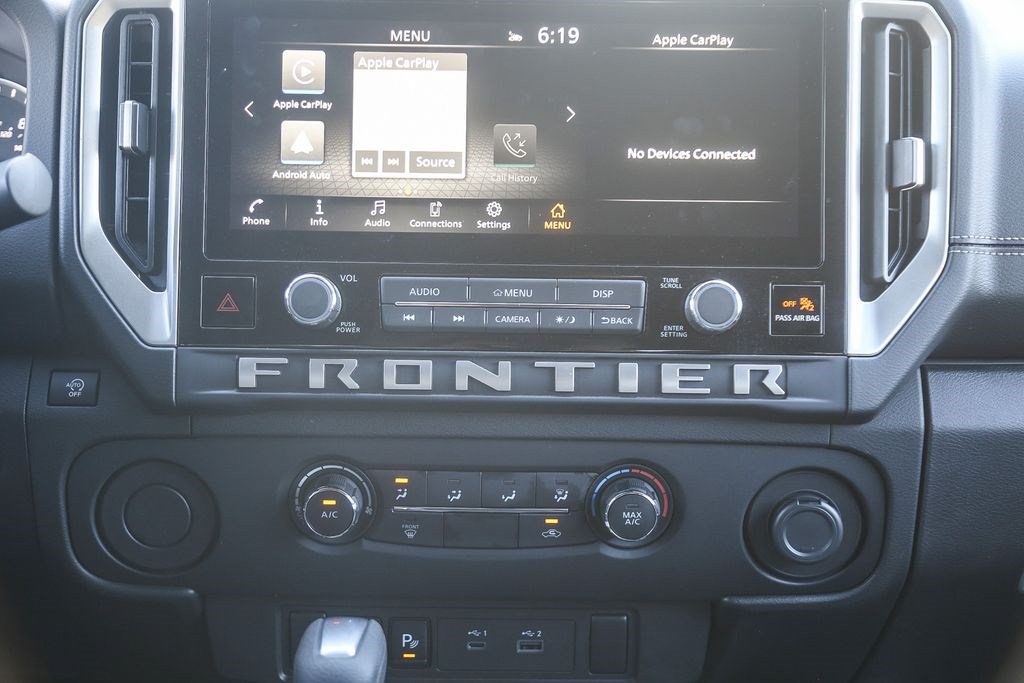 Used 2025 Nissan Frontier SV RWD image 12