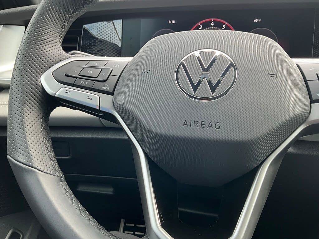 Used 2026 Volkswagen Tiguan SE R-Line AWD/4WD image 22
