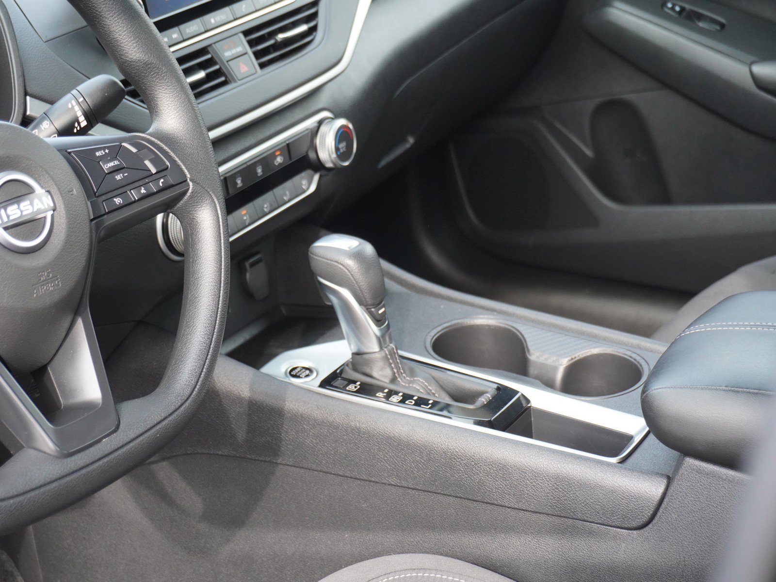 Used 2024 Nissan Altima 2.5 S image 18