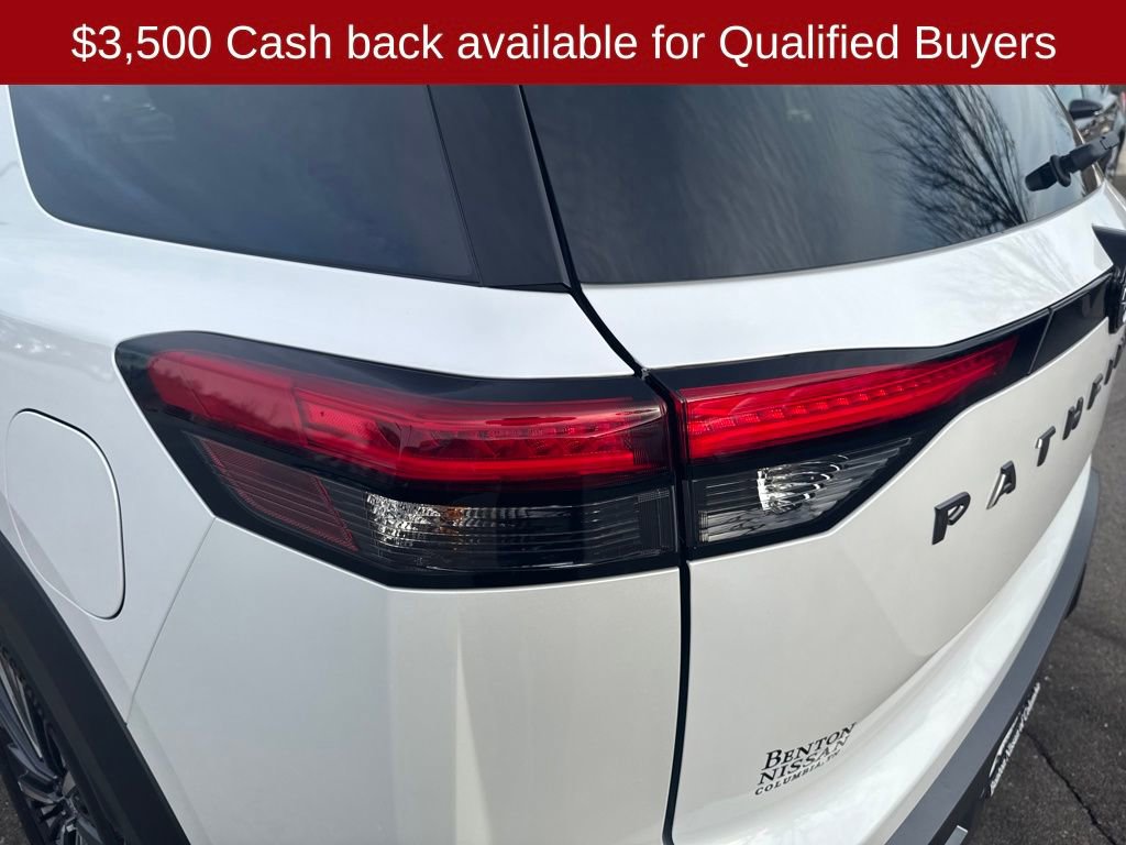 New 2026 Nissan Pathfinder Platinum image 43