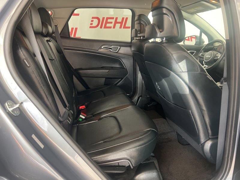 Used 2025 Kia Sportage EX FWD image 10