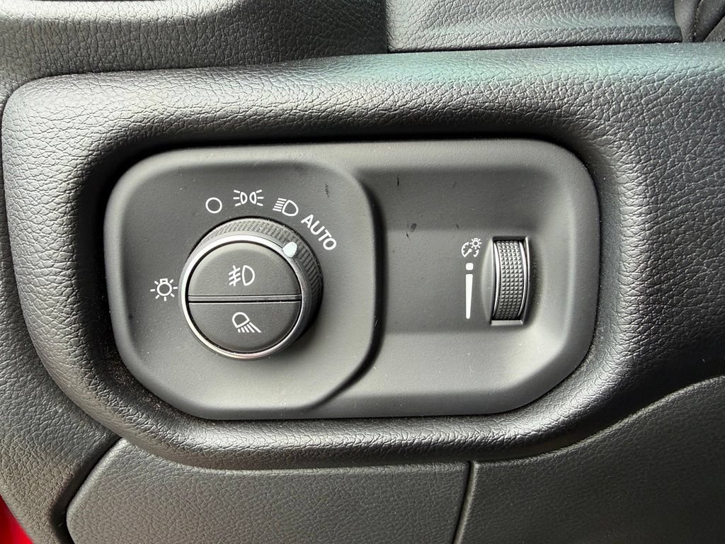 Used 2026 RAM 2500 Big Horn AWD/4WD image 12
