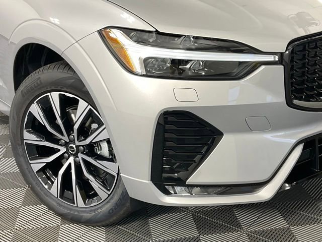 New 2025 Volvo XC60 B5 Core w/ Protection Package Premier image 55