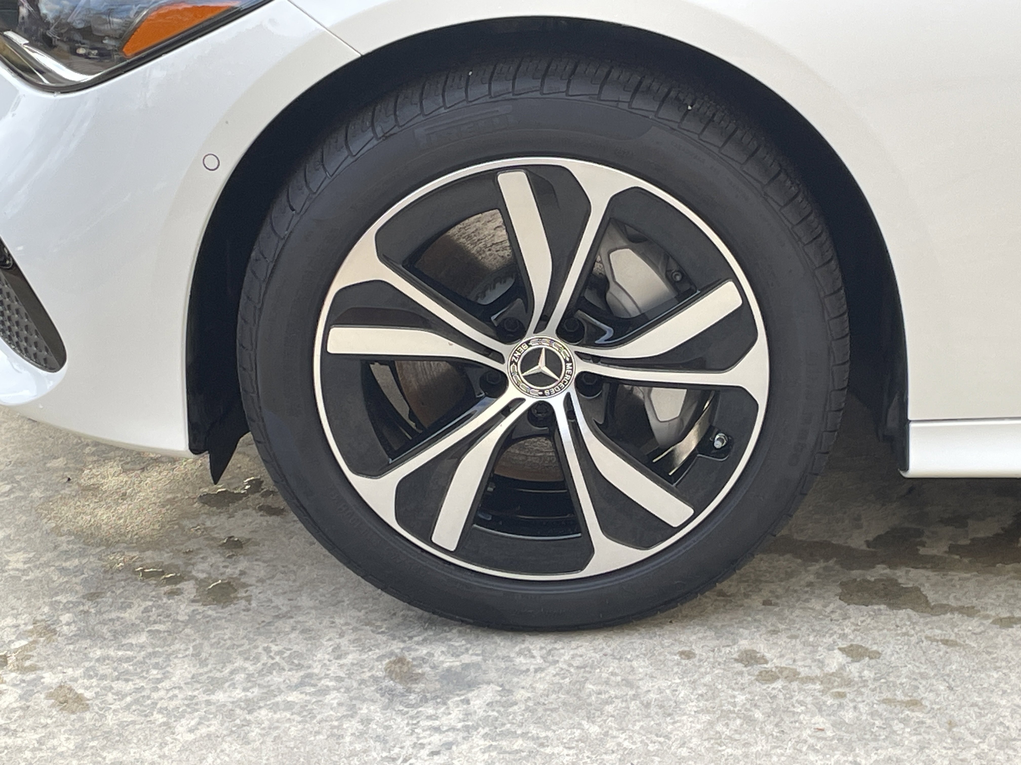 Certified 2024 Mercedes-Benz CLE 300 4MATIC Cabriolet image 26