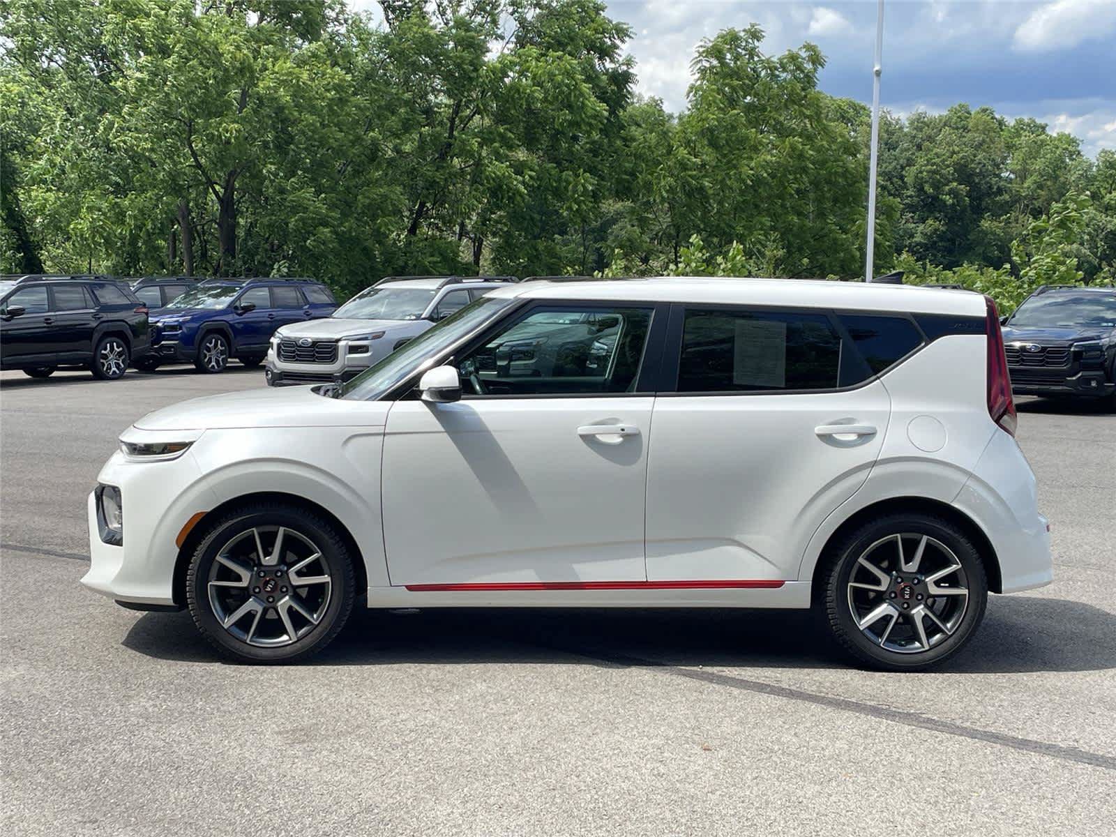 Used 2020 Kia Soul GT-Line Turbo FWD image 2