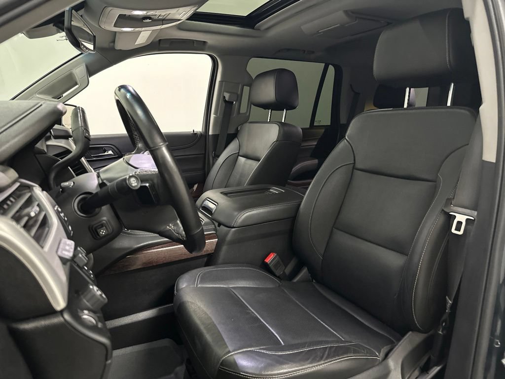 Used 2019 GMC Yukon SLT w/ Graphite Performance Edition RWD image 31