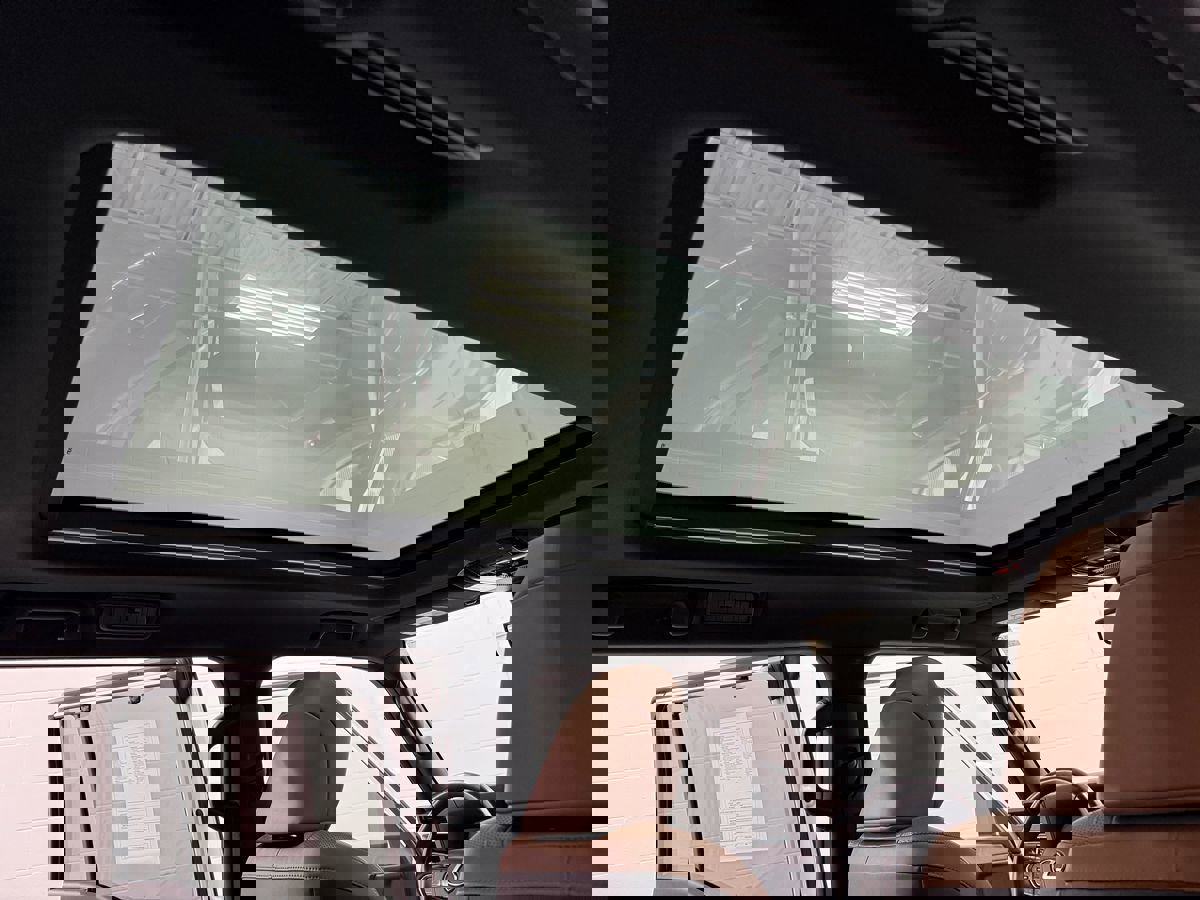 Used 2025 Lexus GX 550 w/ Accessory Package (2T) image 40