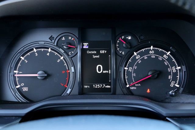 Used 2022 Toyota 4Runner SR5 Premium w/ Moonroof Package image 15