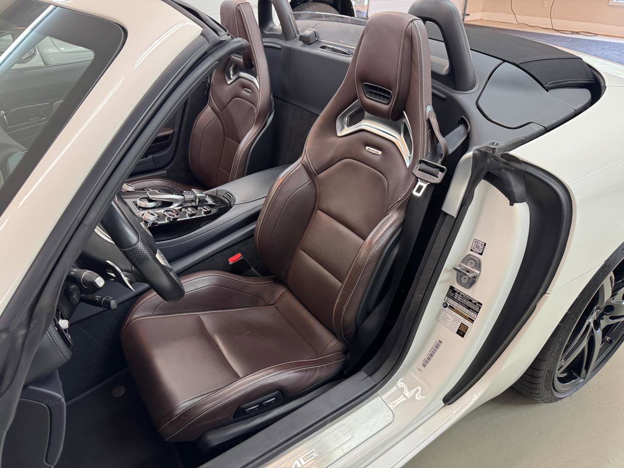 Used 2018 Mercedes-Benz AMG GT Roadster w/ Lane Tracking Package image 11