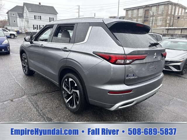Used 2024 Mitsubishi Outlander SEL Black Edition AWD/4WD image 10