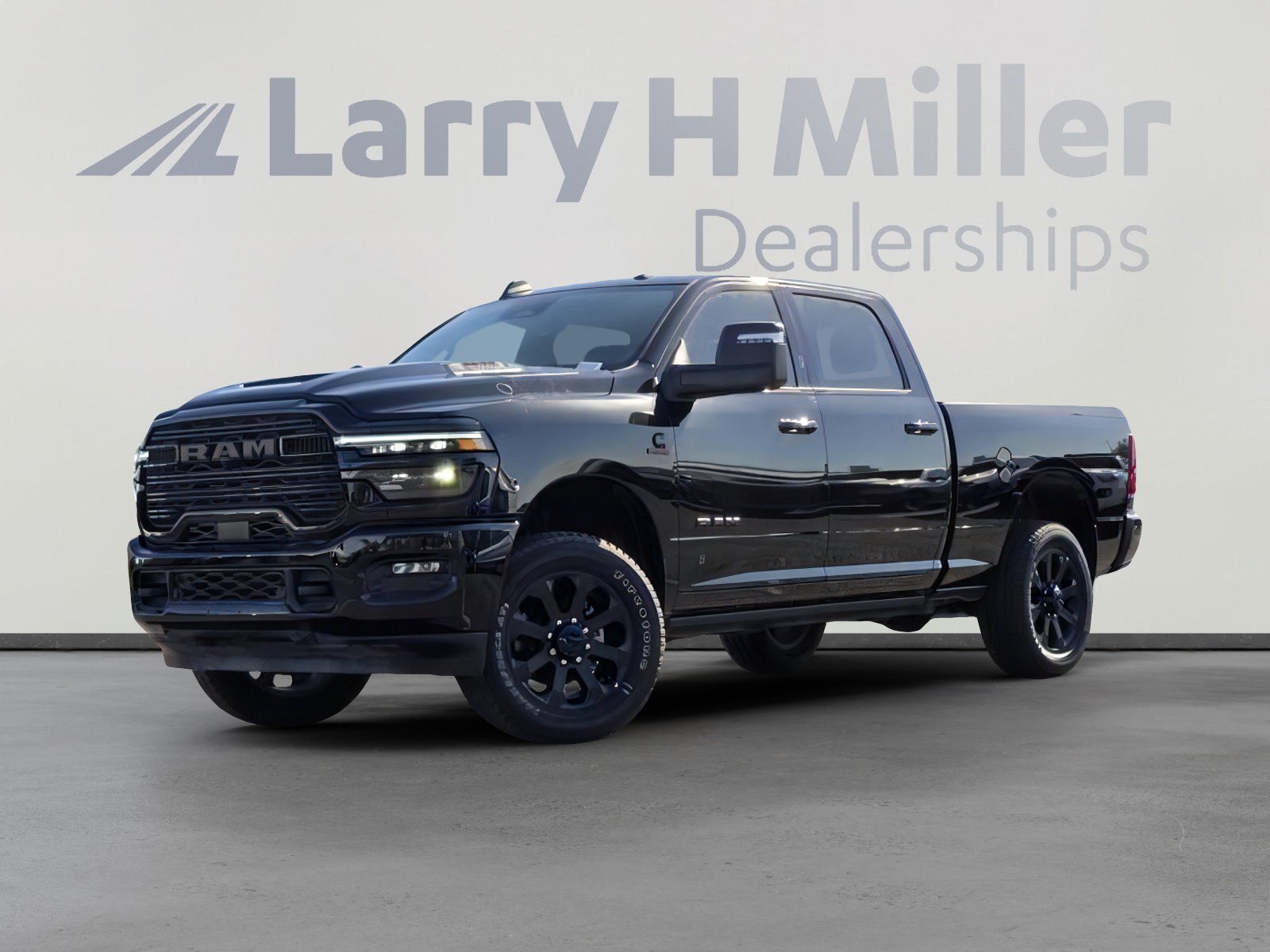 New 2025 RAM 2500 Laramie AWD/4WD image 1