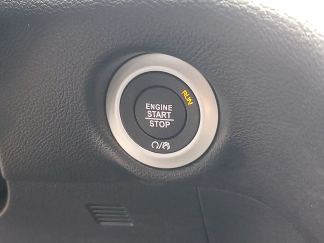 New 2027 Chrysler Pacifica Select AWD/4WD image 24