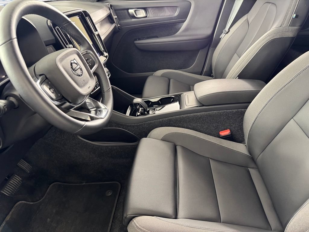 Certified 2023 Volvo C40 Recharge Core AWD/4WD image 19