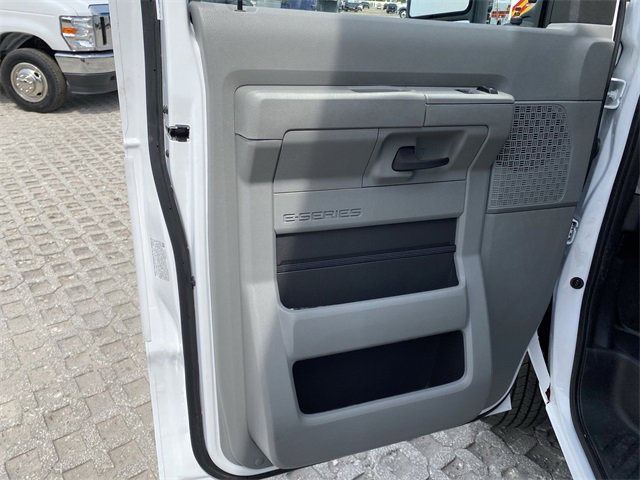 New 2025 Ford E-450 and Econoline 450 Super Duty w/ Power Equipment Group image 9