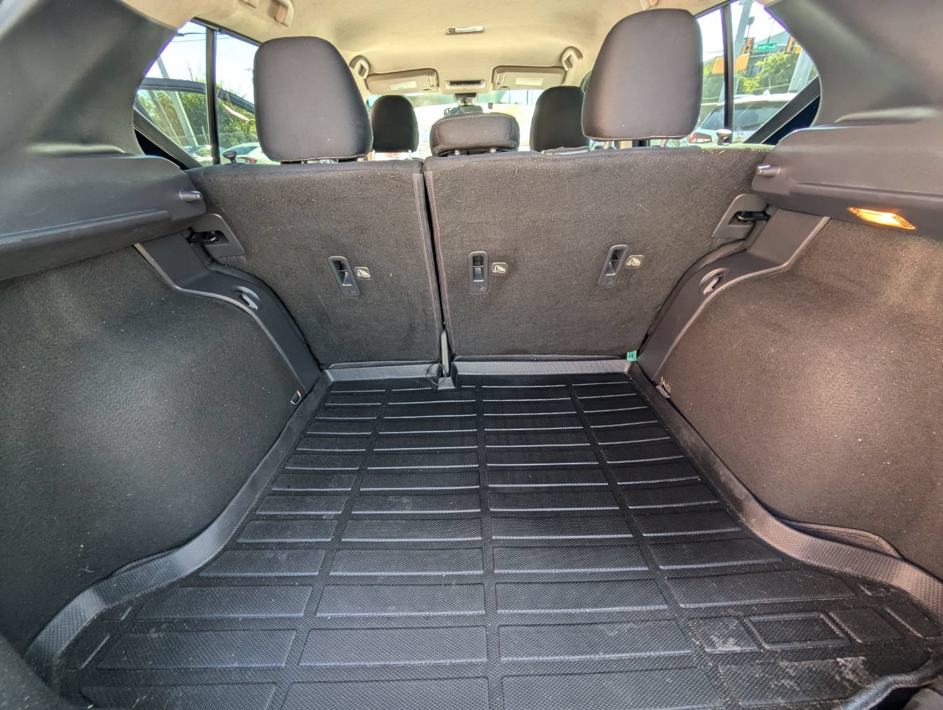 Used 2022 Nissan Kicks SV FWD image 19