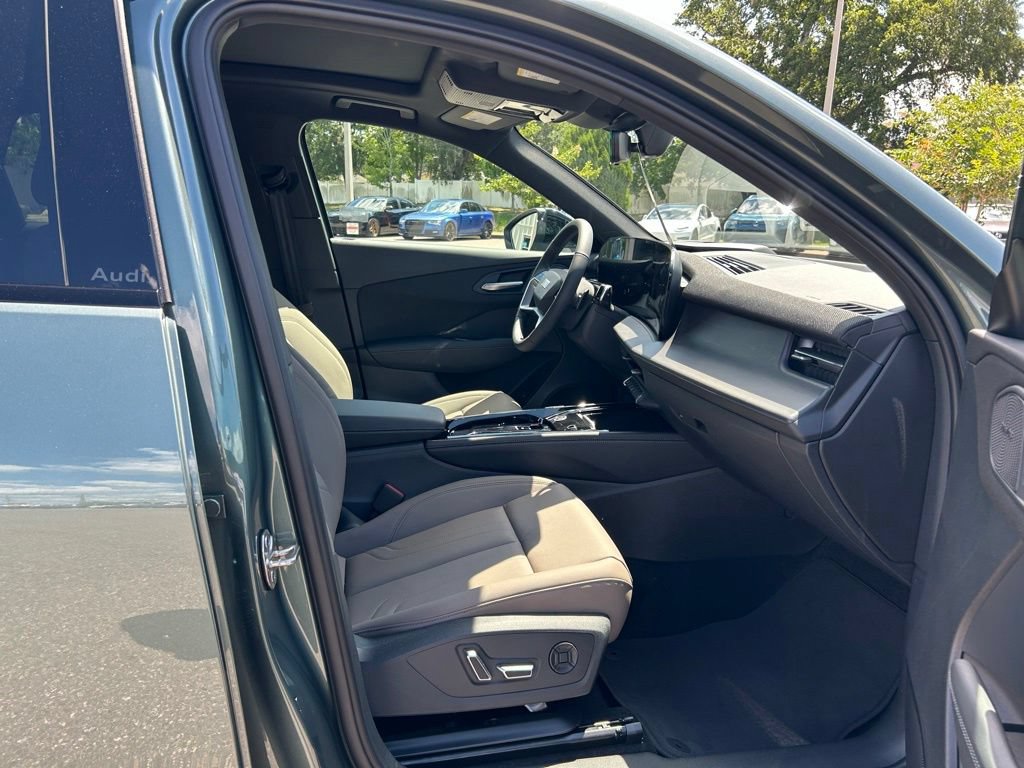 New 2026 Audi Q3 quattro 2.0T AWD/4WD image 42