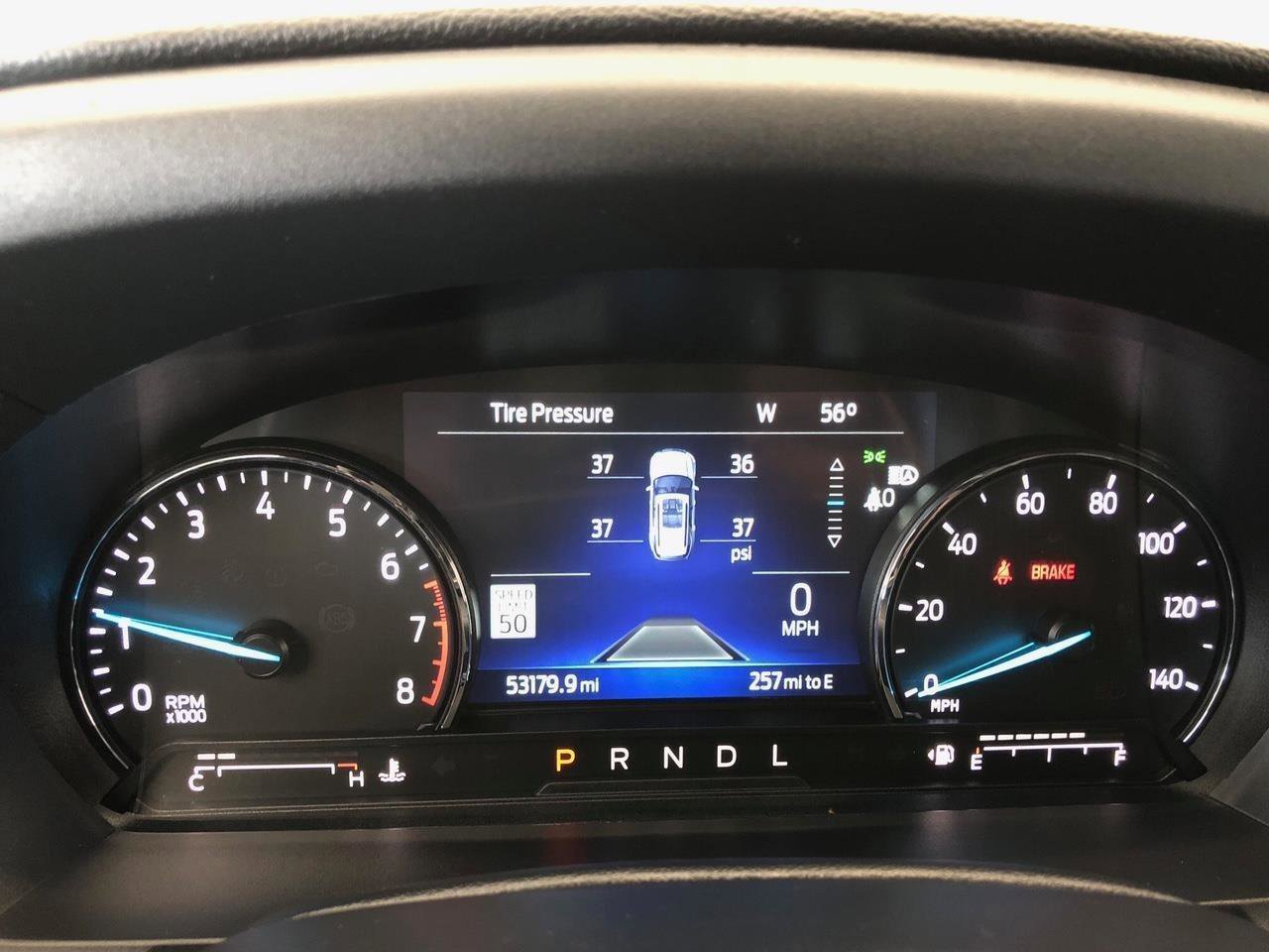 Used 2022 Ford Explorer XLT w/ Equipment Group 202A AWD/4WD image 17