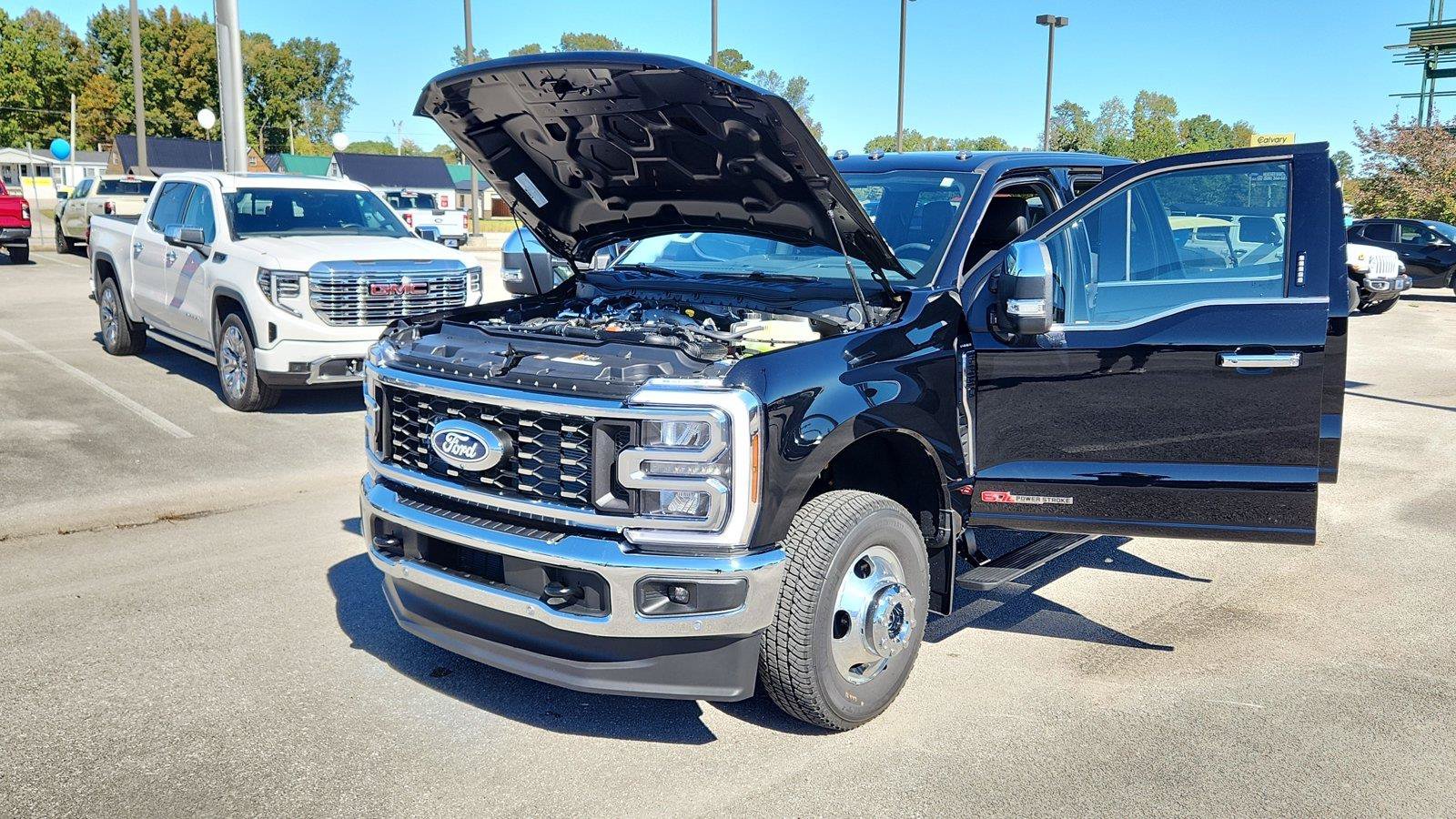 New 2027 Ford F350 Lariat w/ Lariat Ultimate Package AWD/4WD image 8