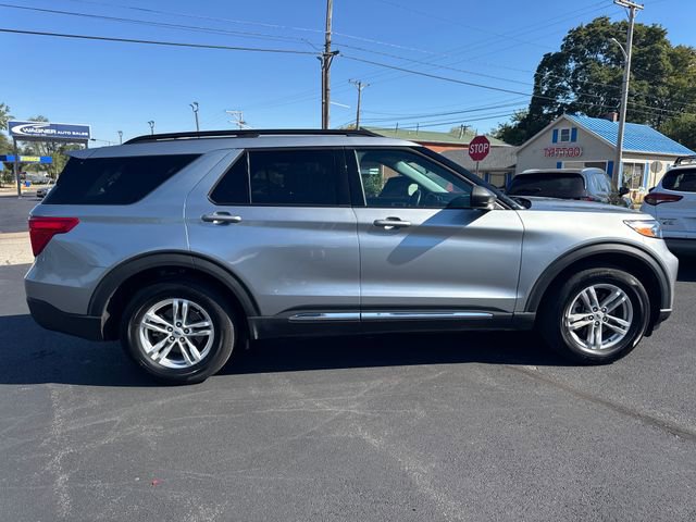 Used 2023 Ford Explorer XLT image 8