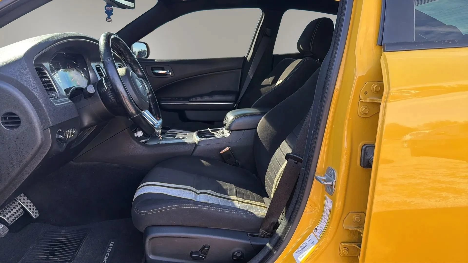 Used 2012 Dodge Charger SRT8 Super Bee w/ Driver Convenience Group II RWD image 13