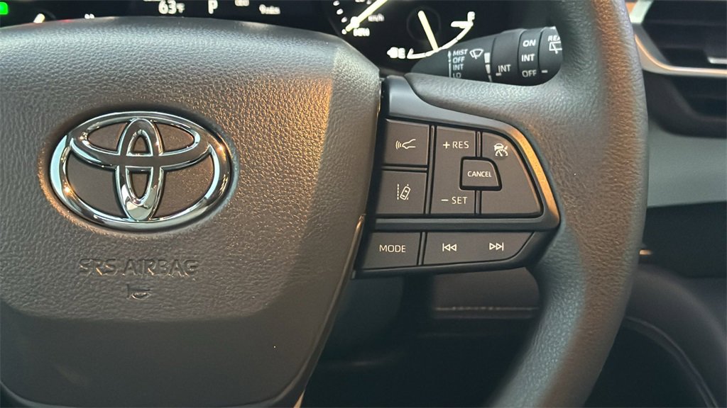 New 2026 Toyota Sienna LE image 30