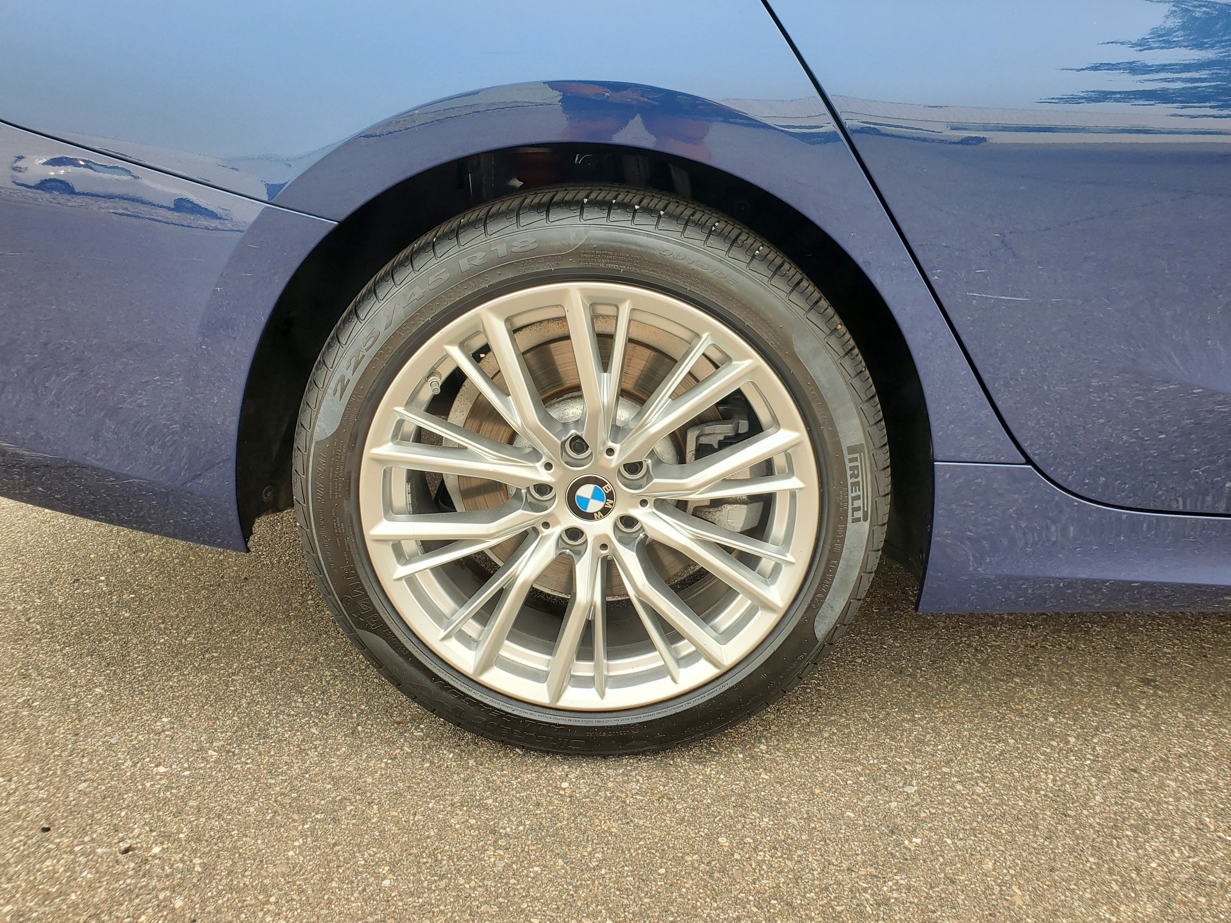 Used 2023 BMW 330i xDrive Sedan w/ Driving Assistance Package AWD/4WD image 35