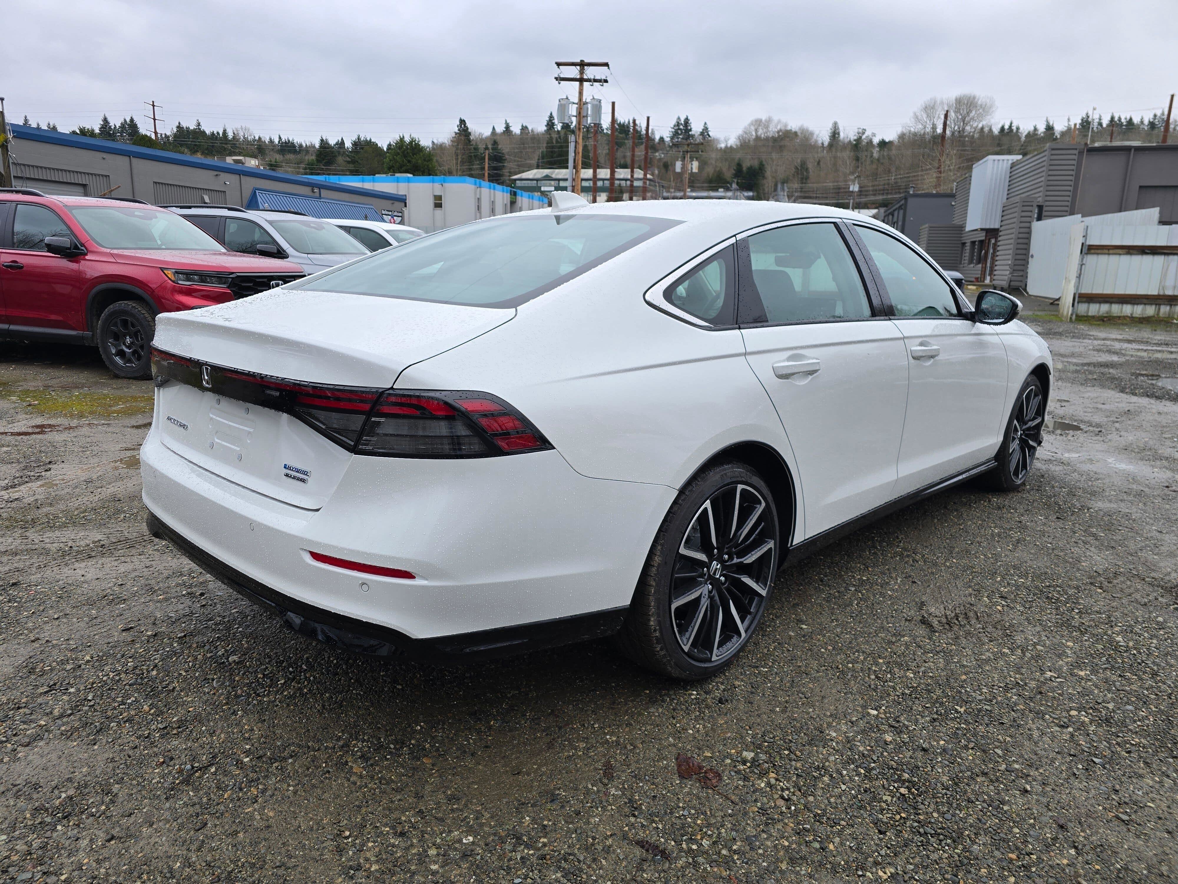 New 2025 Honda Accord Touring image 3