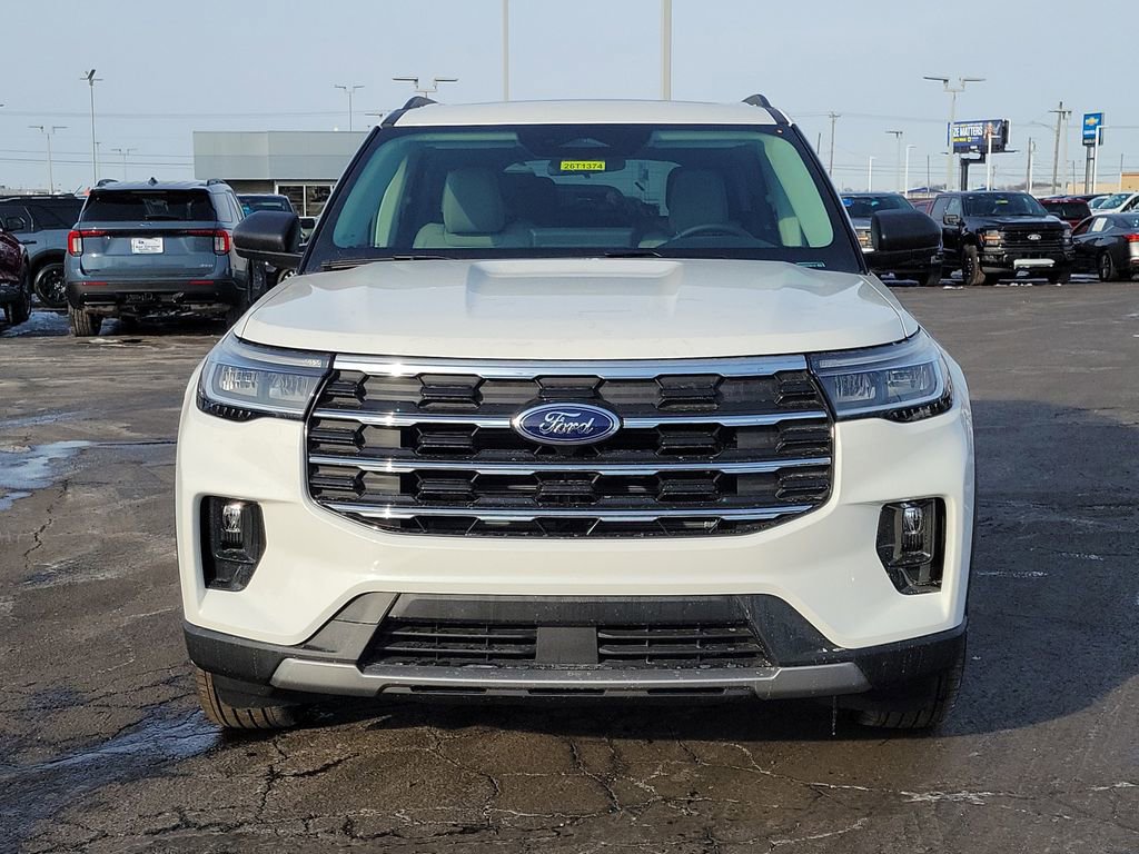 New 2026 Ford Explorer Active w/ Active Comfort Package image 2