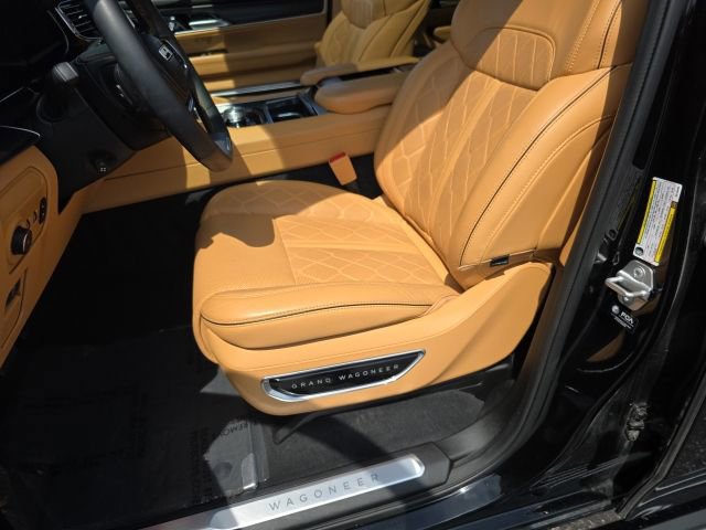 Used 2024 Jeep Grand Wagoneer L Series III w/ Rear Seat Video Group 1 AWD/4WD image 17