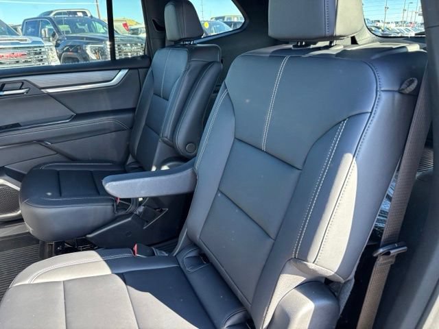 New 2026 GMC Acadia Elevation w/ Elevation Premium Package AWD/4WD image 18