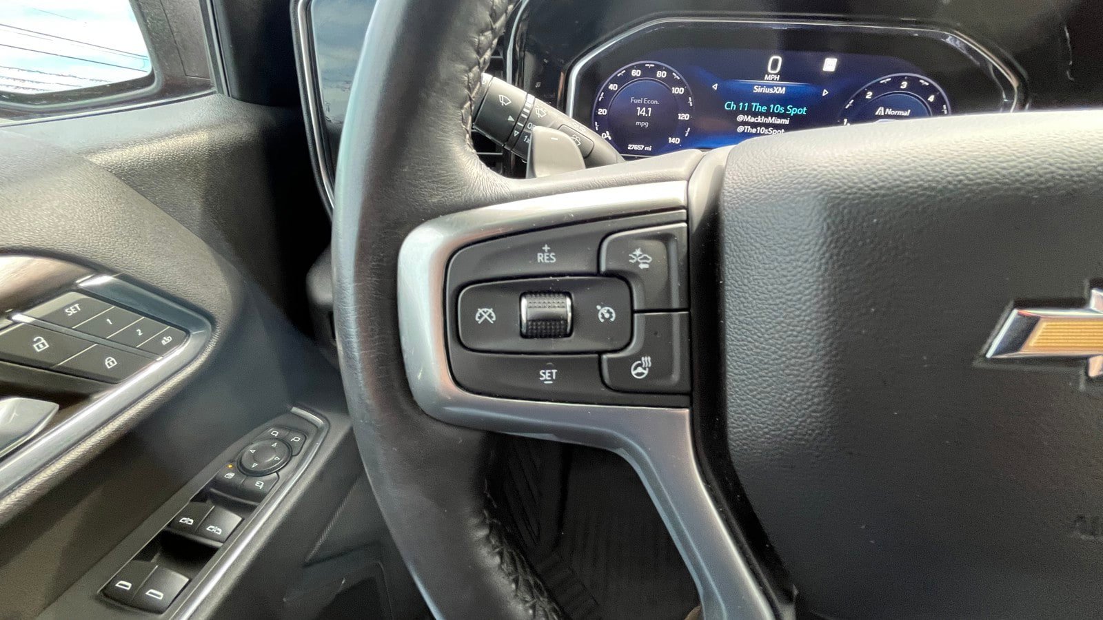 Used 2023 Chevrolet Silverado 1500 LTZ AWD/4WD image 15
