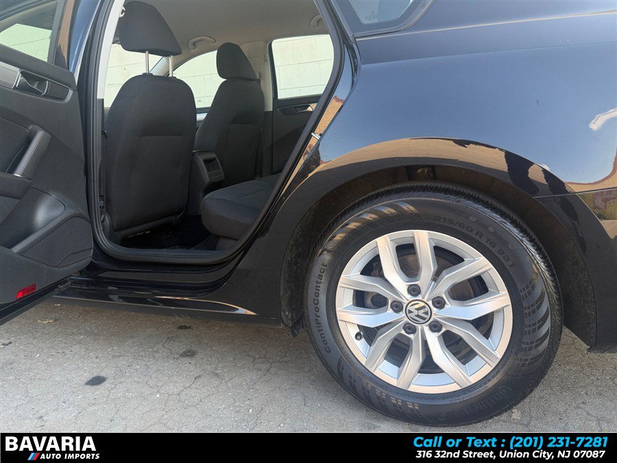 Used 2018 Volkswagen Passat 2.0T S FWD image 20