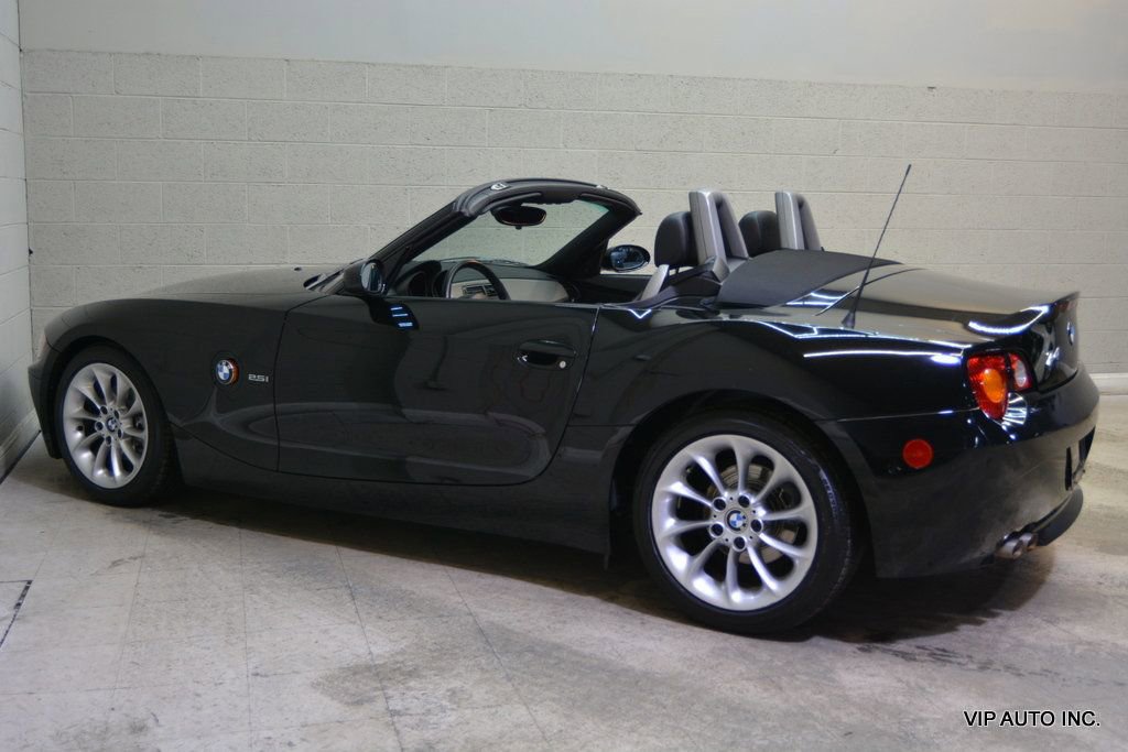 Used 2003 BMW Z4 2.5i image 28