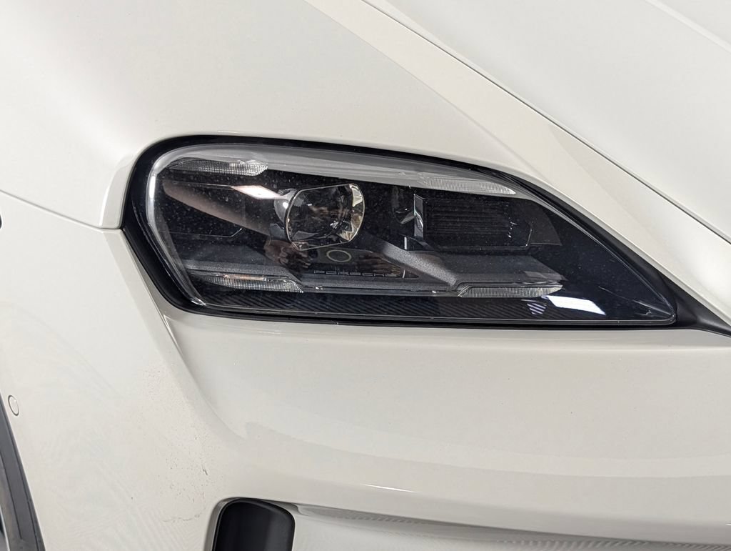 New 2026 Porsche Taycan AWD/4WD image 15