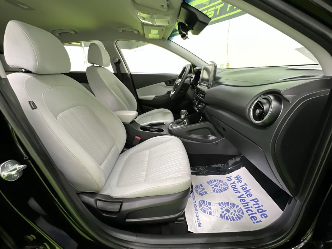 Used 2023 Hyundai Kona SEL AWD/4WD image 29