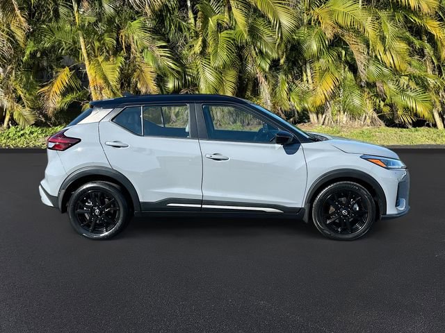 Used 2023 Nissan Kicks SR w/ SR Premium Package image 4