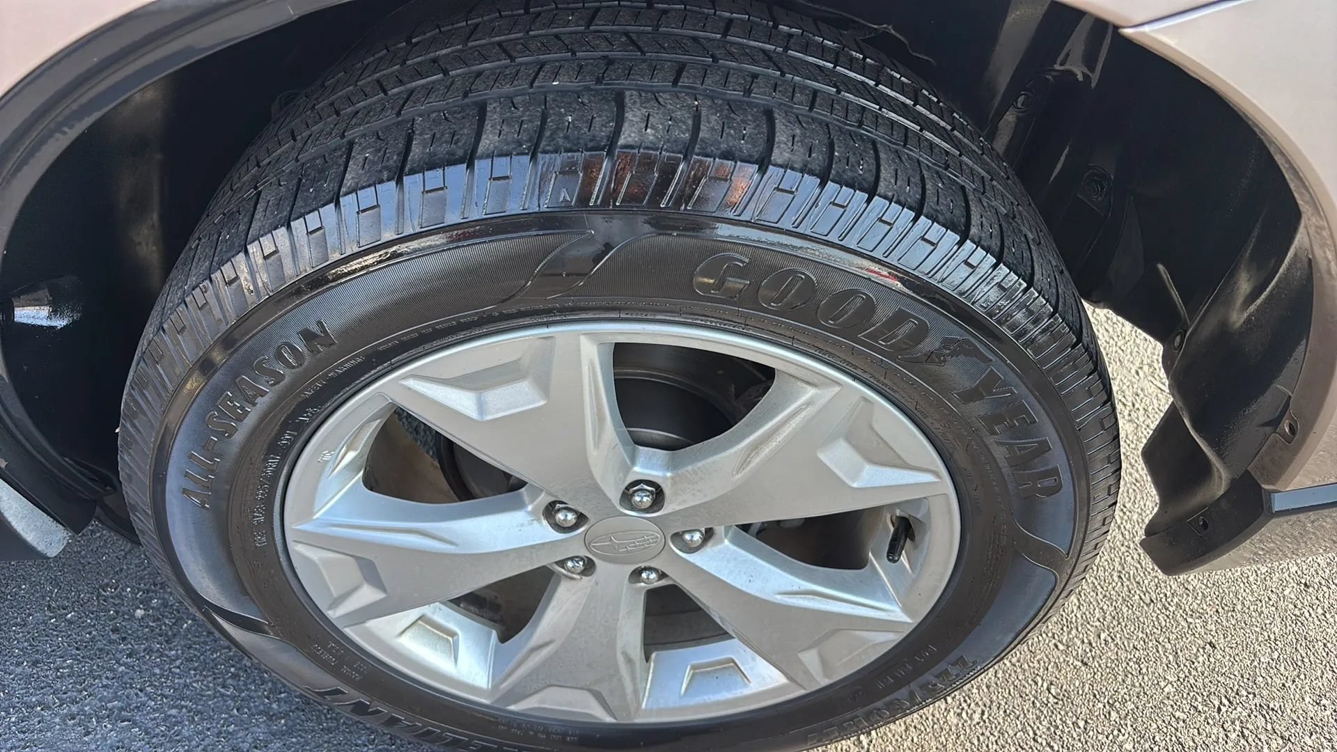 Used 2014 Subaru Forester 2.5i Limited w/ Popular Package #2 AWD/4WD image 36