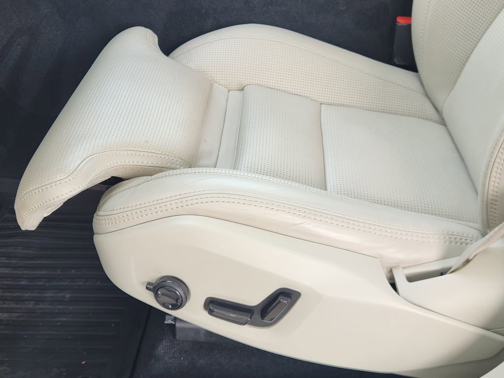Used 2021 Volvo XC60 T5 Inscription w/ Protection Package Premier FWD image 23