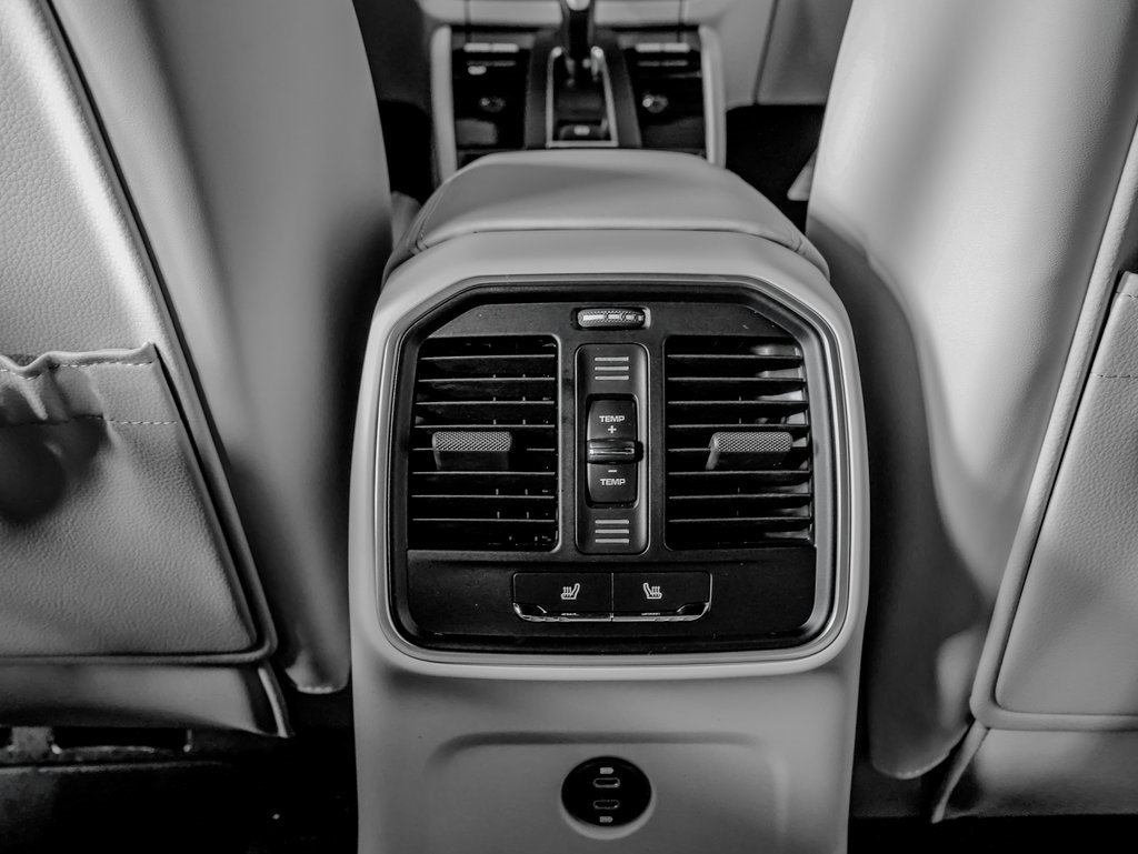 New 2026 Porsche Macan S image 25