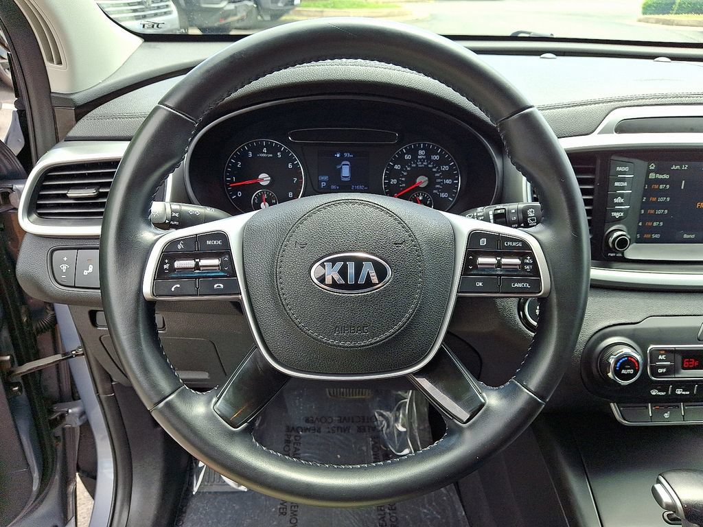 Used 2020 Kia Sorento S FWD image 19