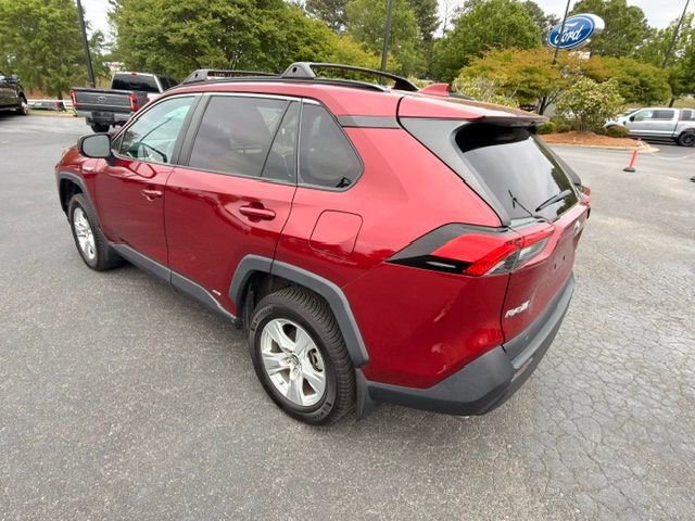 Used 2019 Toyota RAV4 LE w/ Carpet Mat Package AWD/4WD image 6