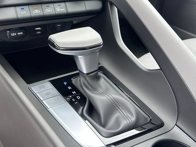 New 2026 Hyundai Elantra SE FWD image 13