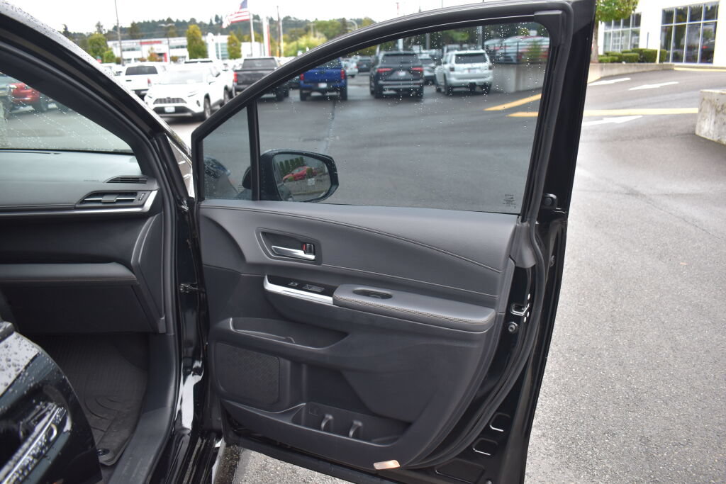 Certified 2025 Toyota Sienna Platinum AWD/4WD image 24