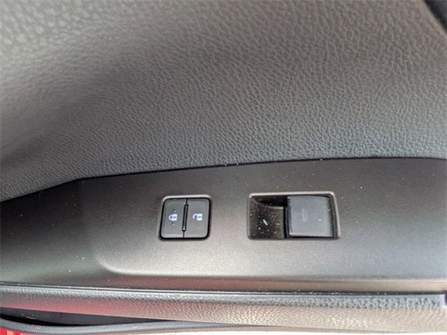 Used 2024 Toyota Camry SE image 29