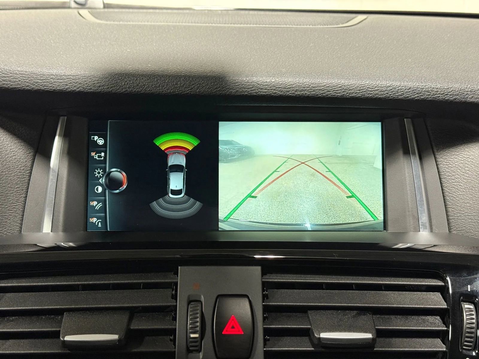 Used 2018 BMW X4 M40i image 33