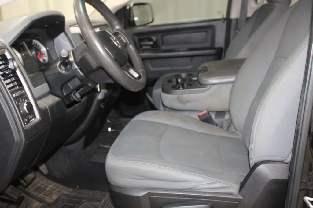 Used 2018 RAM 1500 Tradesman w/ Popular Equipment Group RWD image 31